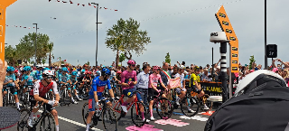 Ciclismo - Martinsicuro e riviera delle Palme in festa per il Giro d’Italia